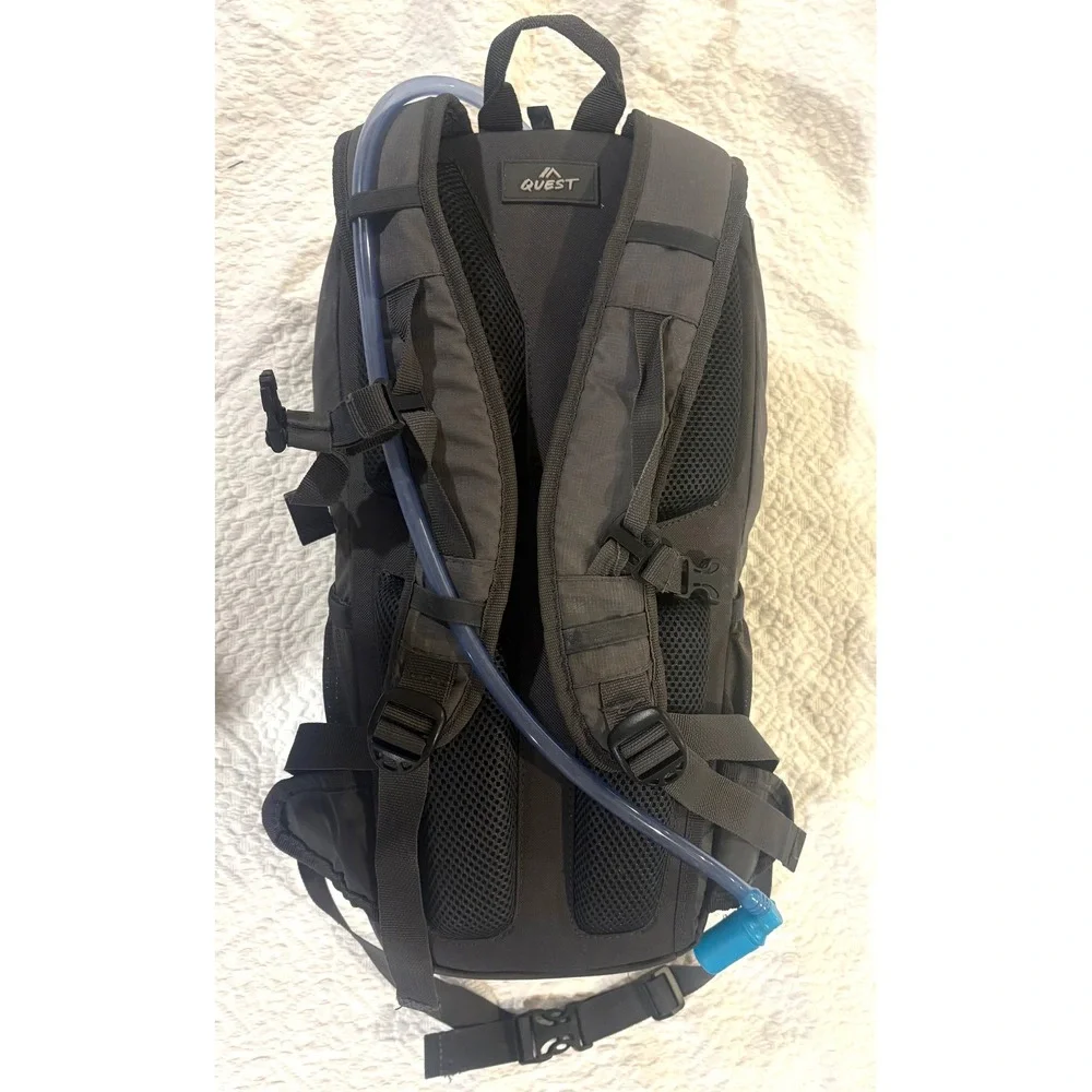Quest Hydration Backpack Gray Hiking Daypack with Water Reservoir Bladder
